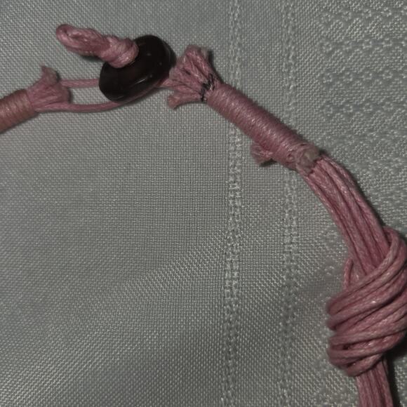 Fuchsia Pink Leaves Statement Necklace Carved Wood Or Plastic Hawaiian 20" BOHO - Picture 4 of 9